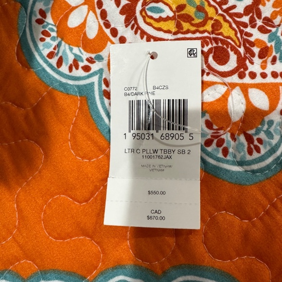 Coach Pillow Tabby 26 - Picture 4 of 5